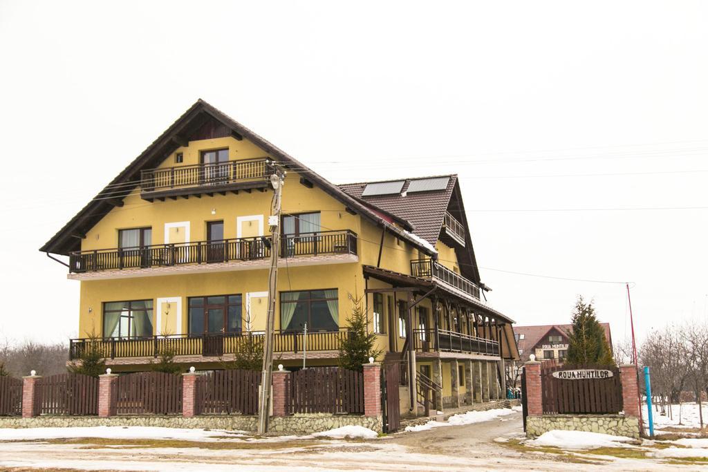 Pensiunea Roua Muntilor Sîmbăta de Sus Exterior foto