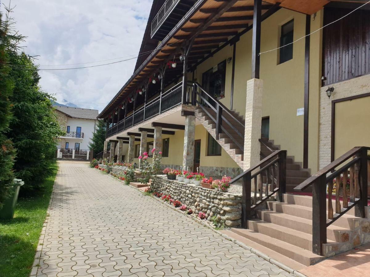 Pensiunea Roua Muntilor Sîmbăta de Sus Exterior foto